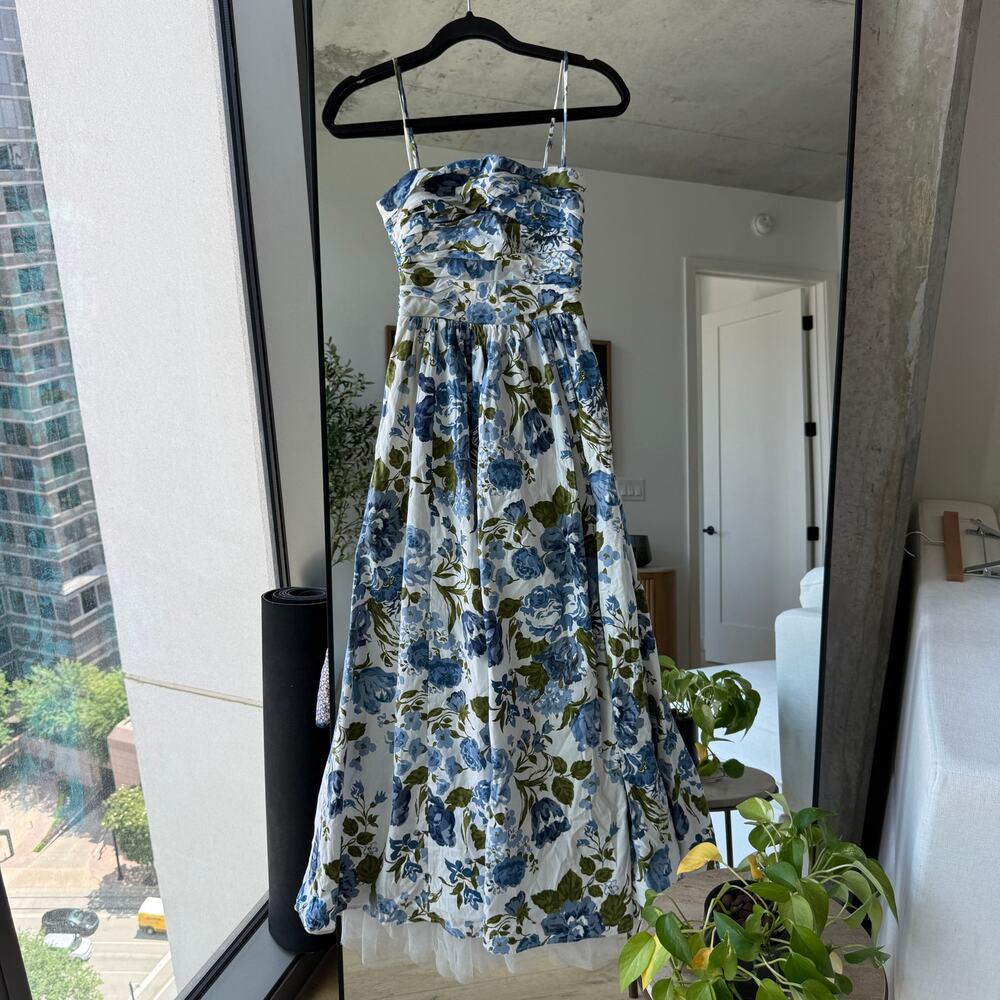 Reformation Kastoria Dress - Picture 2 of 5